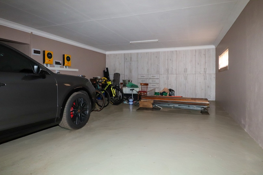 4 Bedroom Property for Sale in Doringkruin North West